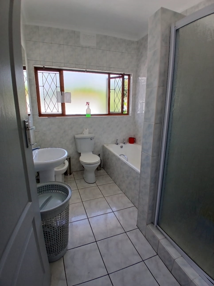 4 Bedroom Property for Sale in Table View Western Cape